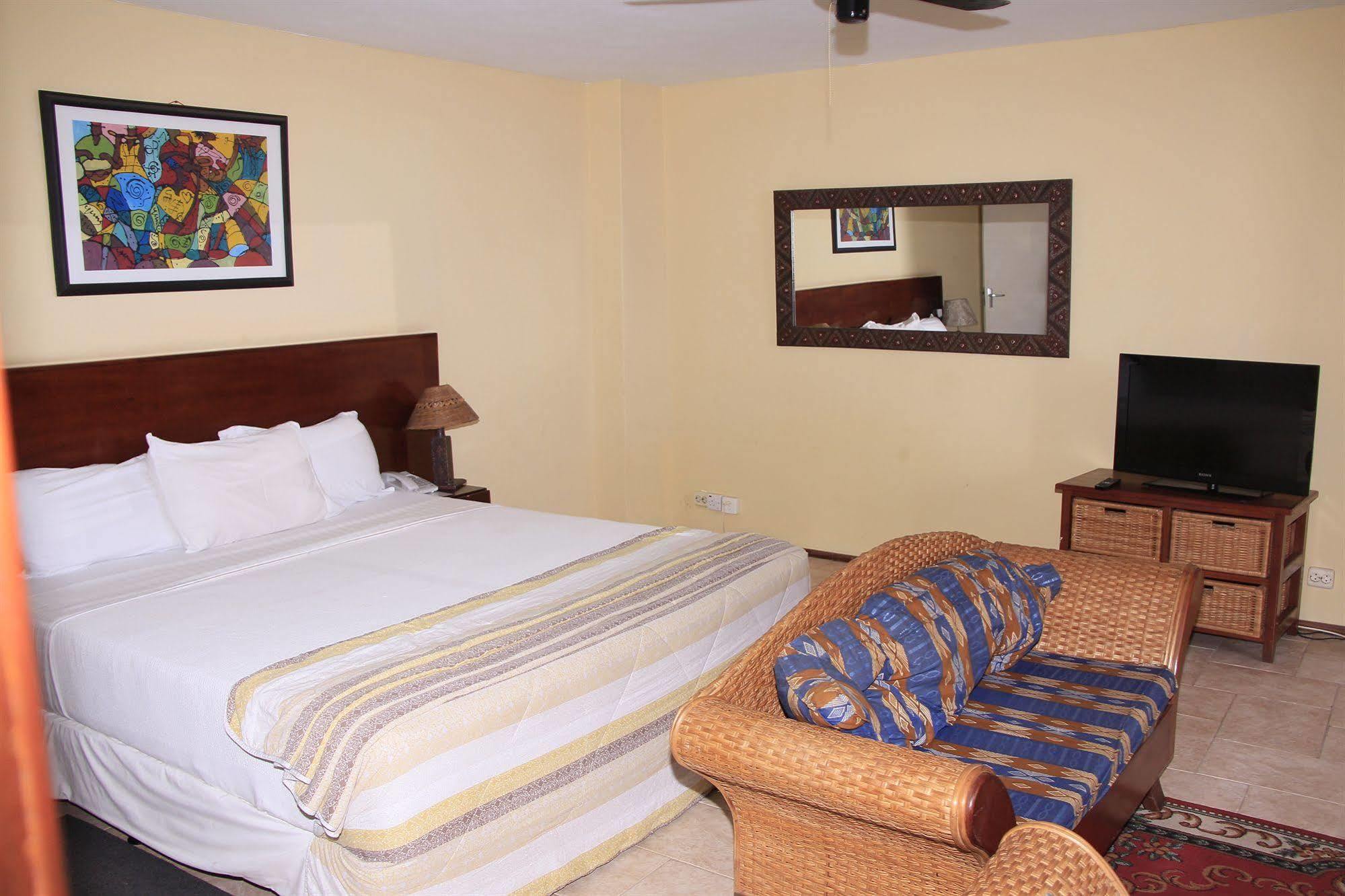 Best Western Plus Accra Beach Hotel Teshie Buitenkant foto