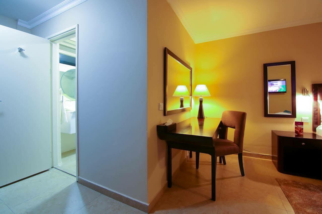 Best Western Plus Accra Beach Hotel Teshie Buitenkant foto